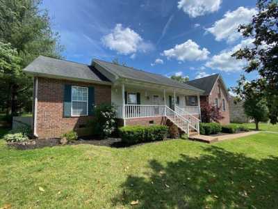 Home For Rent in Hendersonville, Tennessee