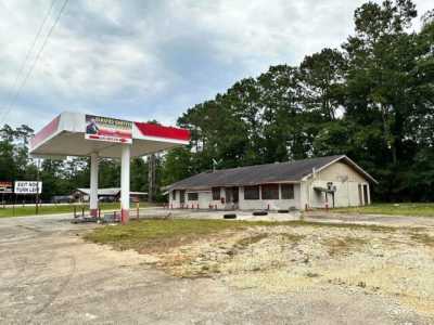 Home For Sale in Silsbee, Texas