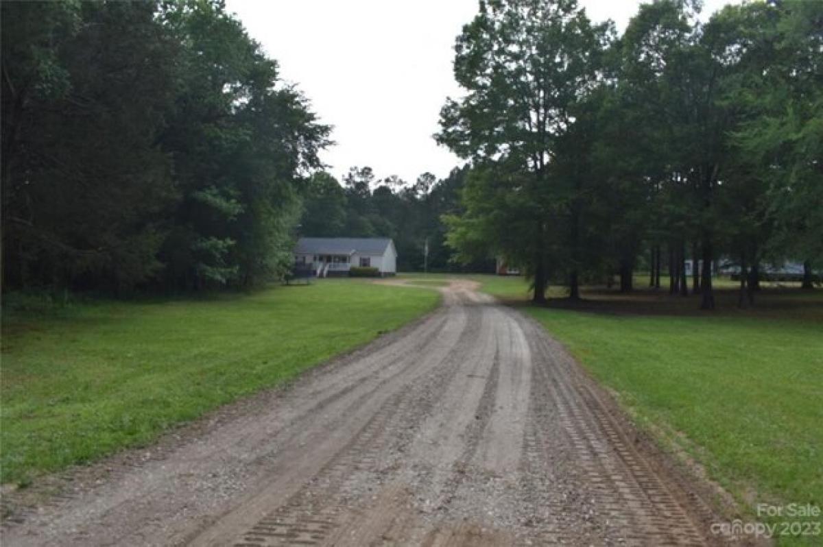 Picture of Home For Sale in Chester, South Carolina, United States