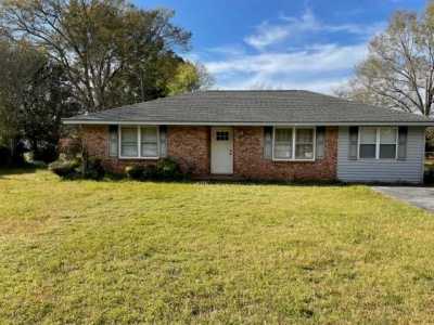 Home For Sale in Sumter, South Carolina