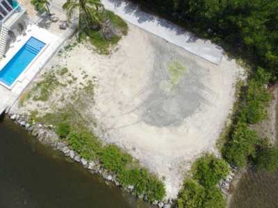 Residential Land For Sale in Marathon, Florida