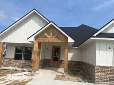 Home For Sale in Groves, Texas