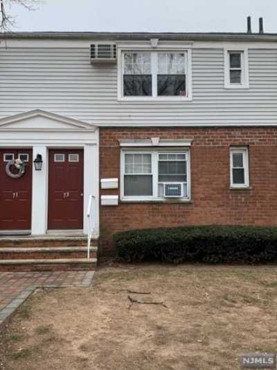 Home For Rent in Rutherford, New Jersey