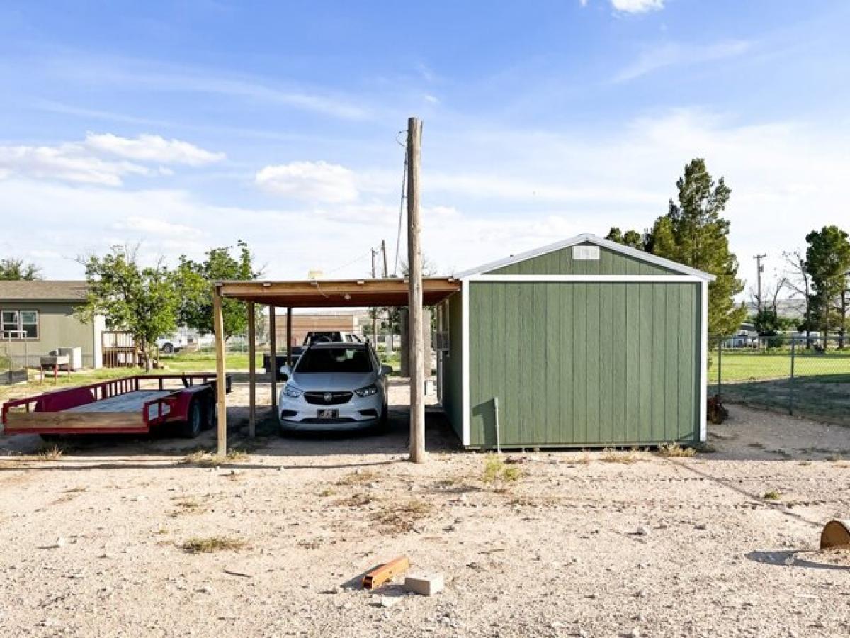 Picture of Home For Sale in Carlsbad, New Mexico, United States