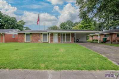 Home For Sale in Plaquemine, Louisiana