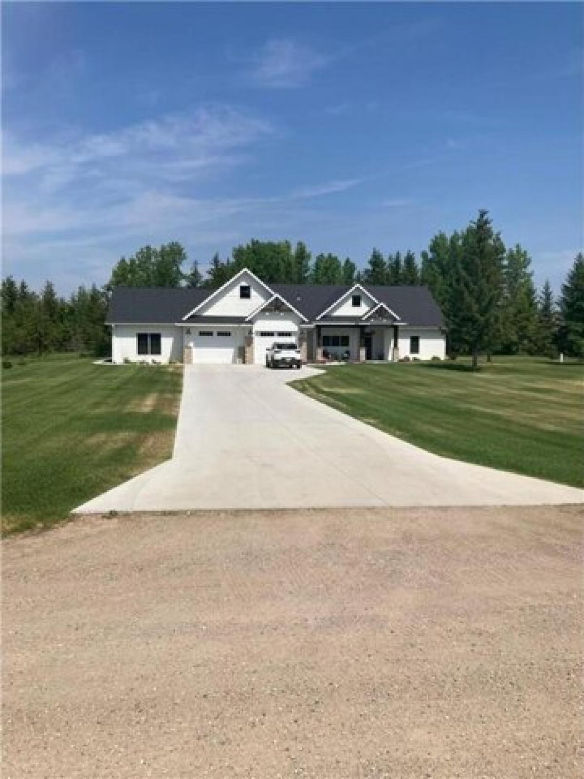 Picture of Home For Sale in Fergus Falls, Minnesota, United States