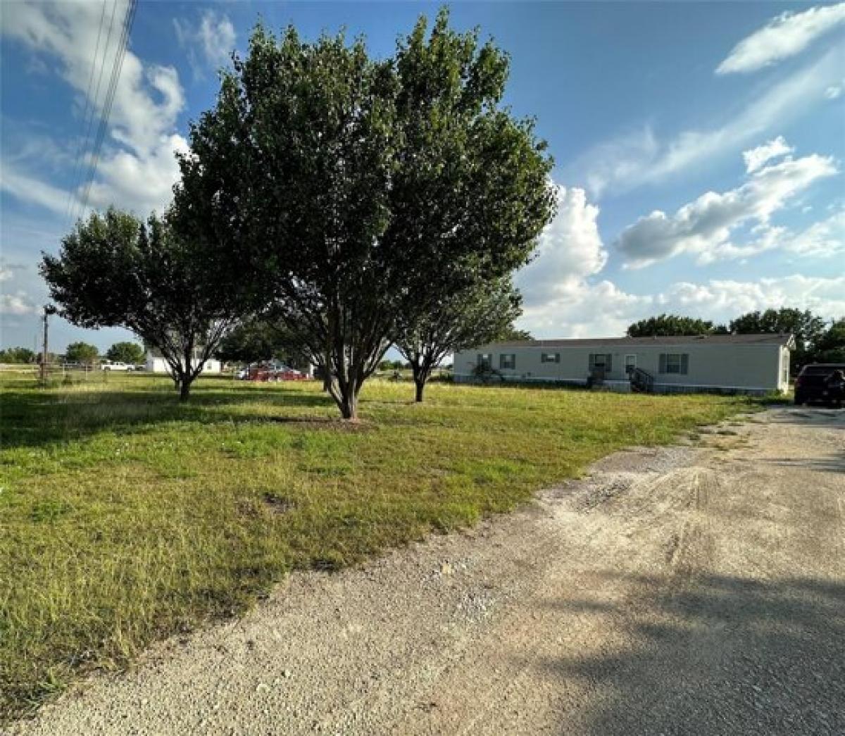 Picture of Home For Sale in Alvarado, Texas, United States