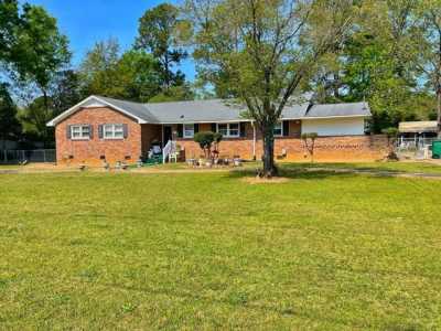 Home For Sale in Bishopville, South Carolina