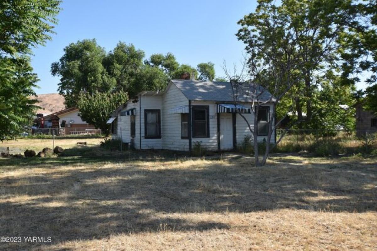 Picture of Home For Sale in Yakima, Washington, United States