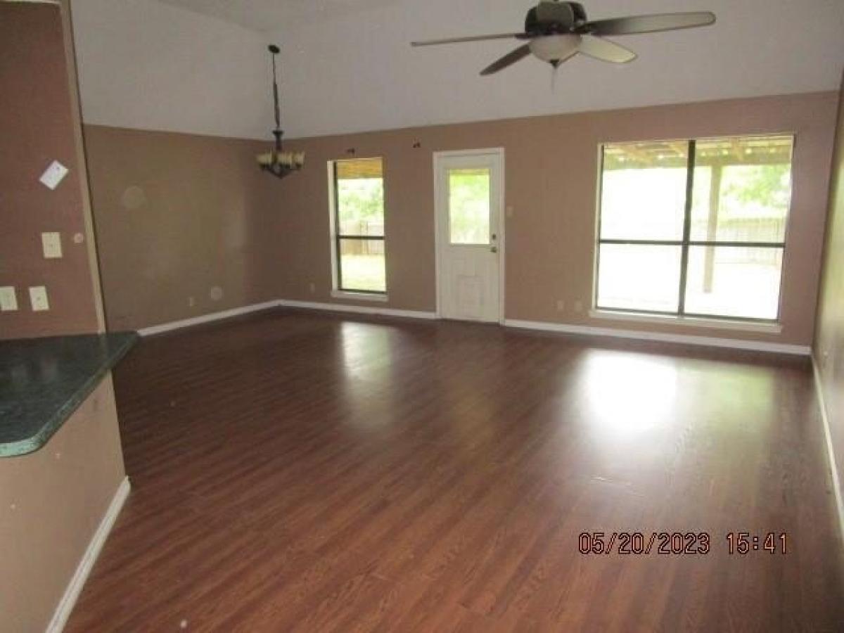 Picture of Home For Sale in Ingleside, Texas, United States