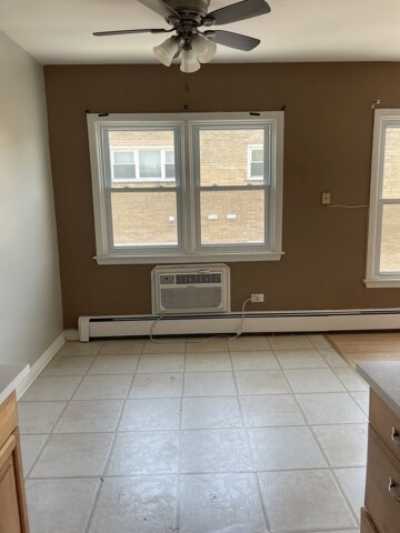 Home For Rent in Oak Lawn, Illinois