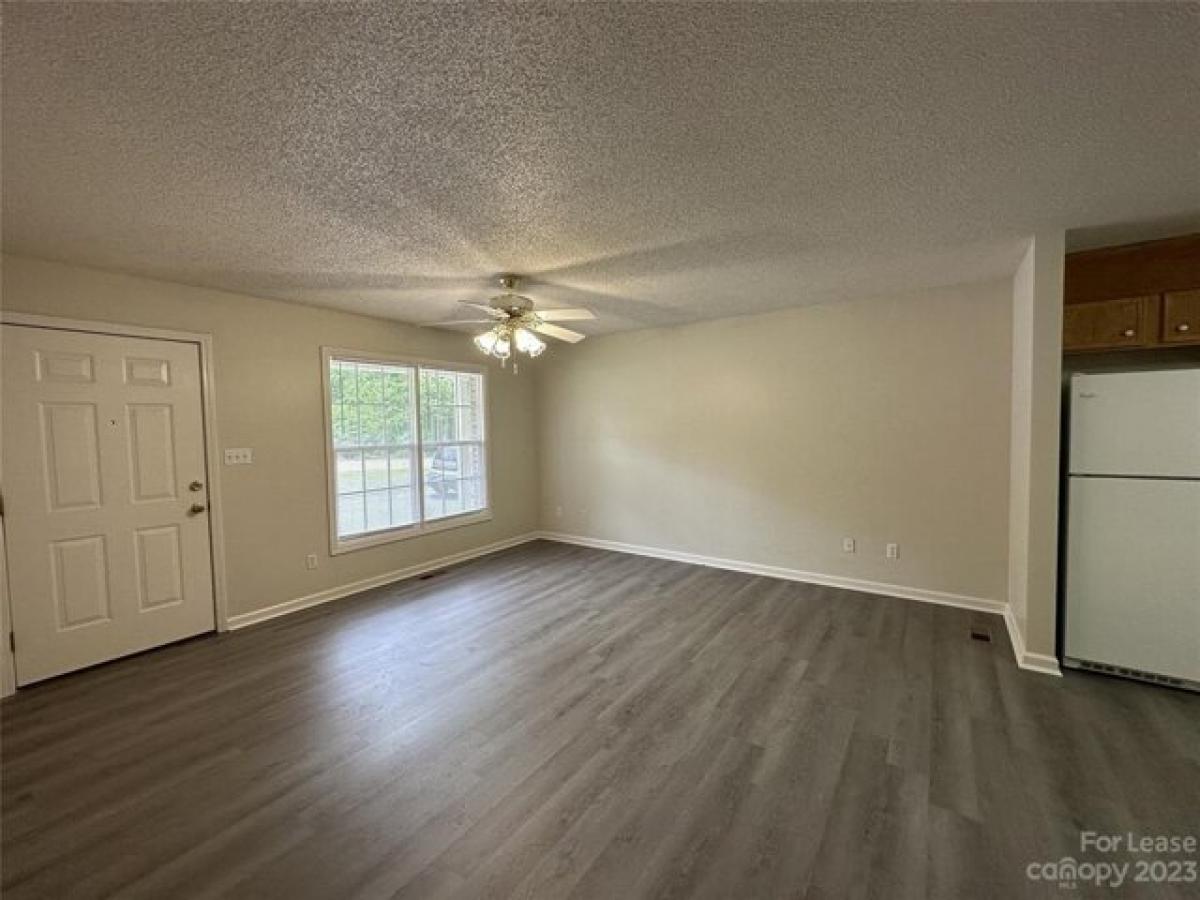 Picture of Apartment For Rent in Hickory, North Carolina, United States