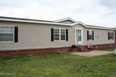 Home For Sale in Senatobia, Mississippi