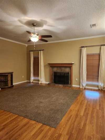 Home For Sale in Santa Fe, Texas