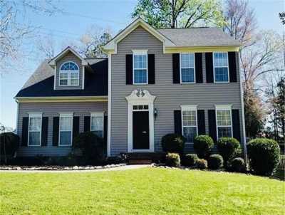 Home For Rent in Lake Wylie, South Carolina