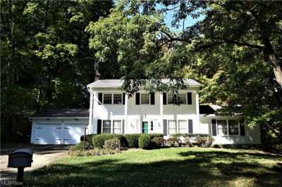 Home For Sale in Tallmadge, Ohio