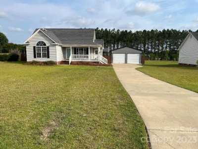 Home For Sale in Camden, South Carolina