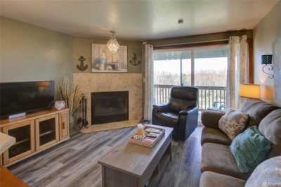 Home For Sale in Ocean Shores, Washington