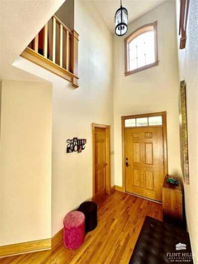 Home For Sale in Manhattan, Kansas