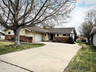 Home For Sale in Williston, North Dakota