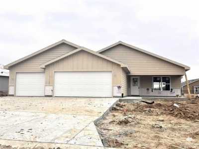 Home For Sale in Manhattan, Kansas