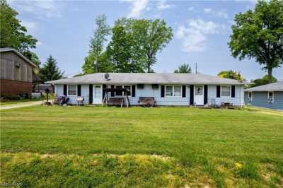 Home For Sale in Apple Creek, Ohio