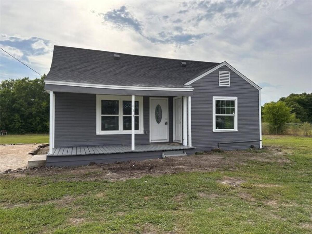 Picture of Home For Sale in Terrell, Texas, United States