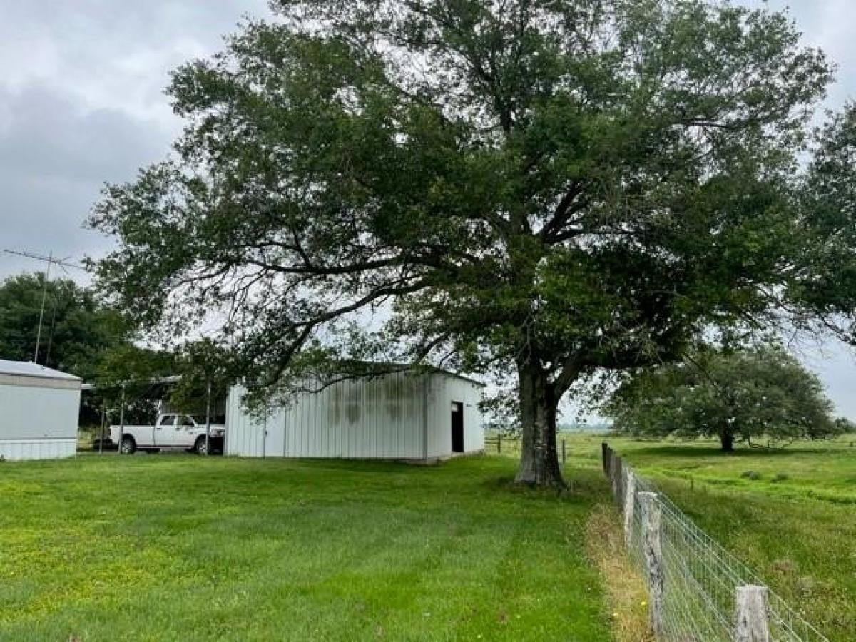 Picture of Home For Sale in East Bernard, Texas, United States