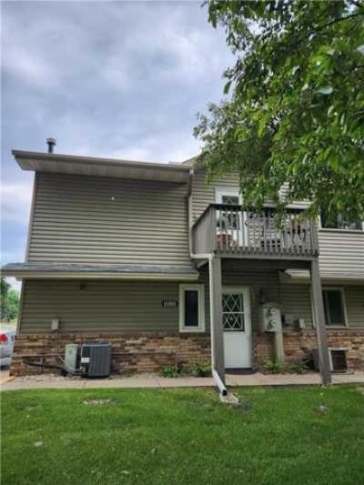 Home For Sale in Coon Rapids, Minnesota