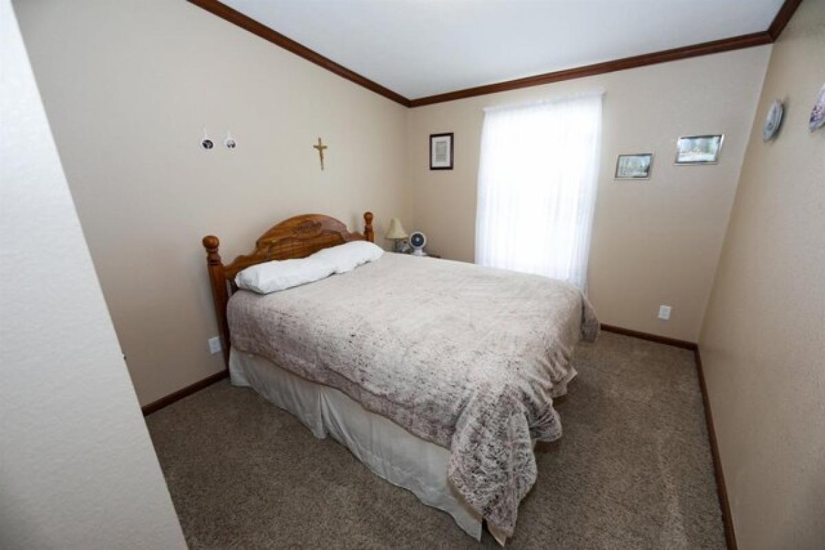 Picture of Home For Sale in Minot, North Dakota, United States