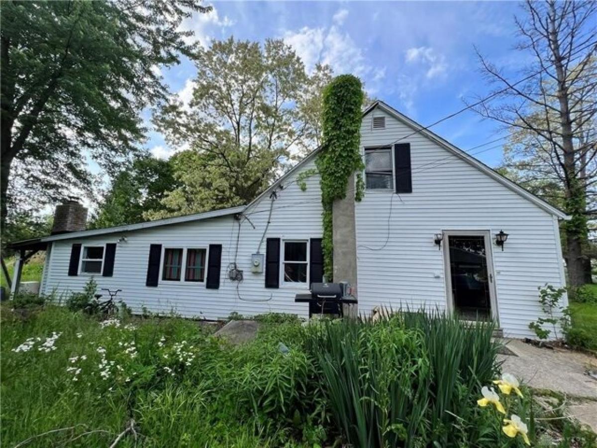 Picture of Home For Sale in West Milton, Ohio, United States