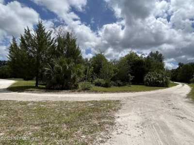 Residential Land For Sale in Satsuma, Florida