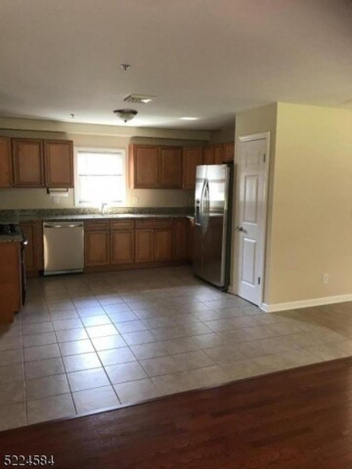 Picture of Apartment For Rent in Mountainside, New Jersey, United States