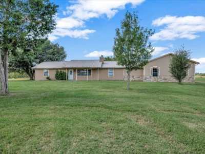 Home For Sale in Kennard, Texas