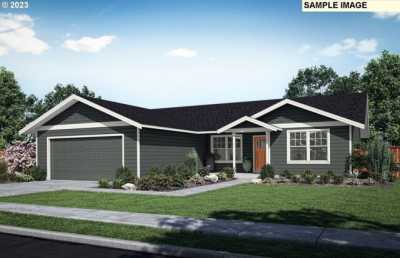 Home For Sale in Boardman, Oregon