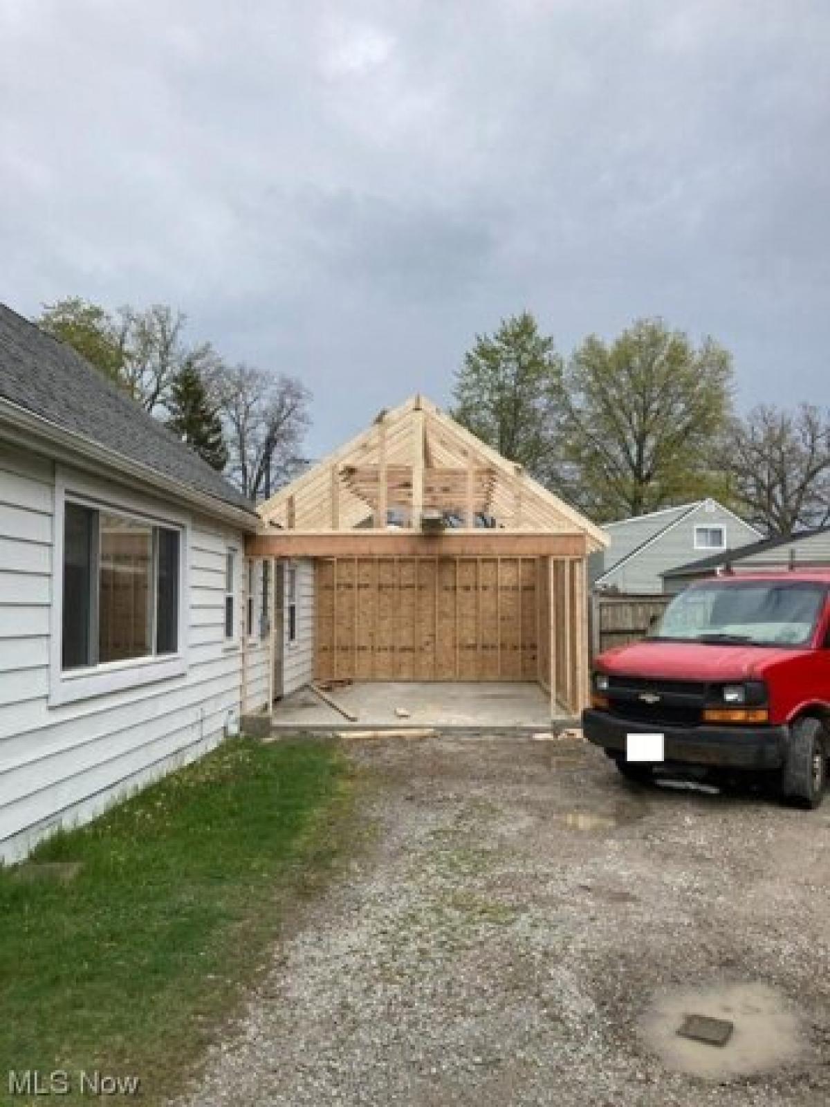 Picture of Home For Sale in Columbia Station, Ohio, United States