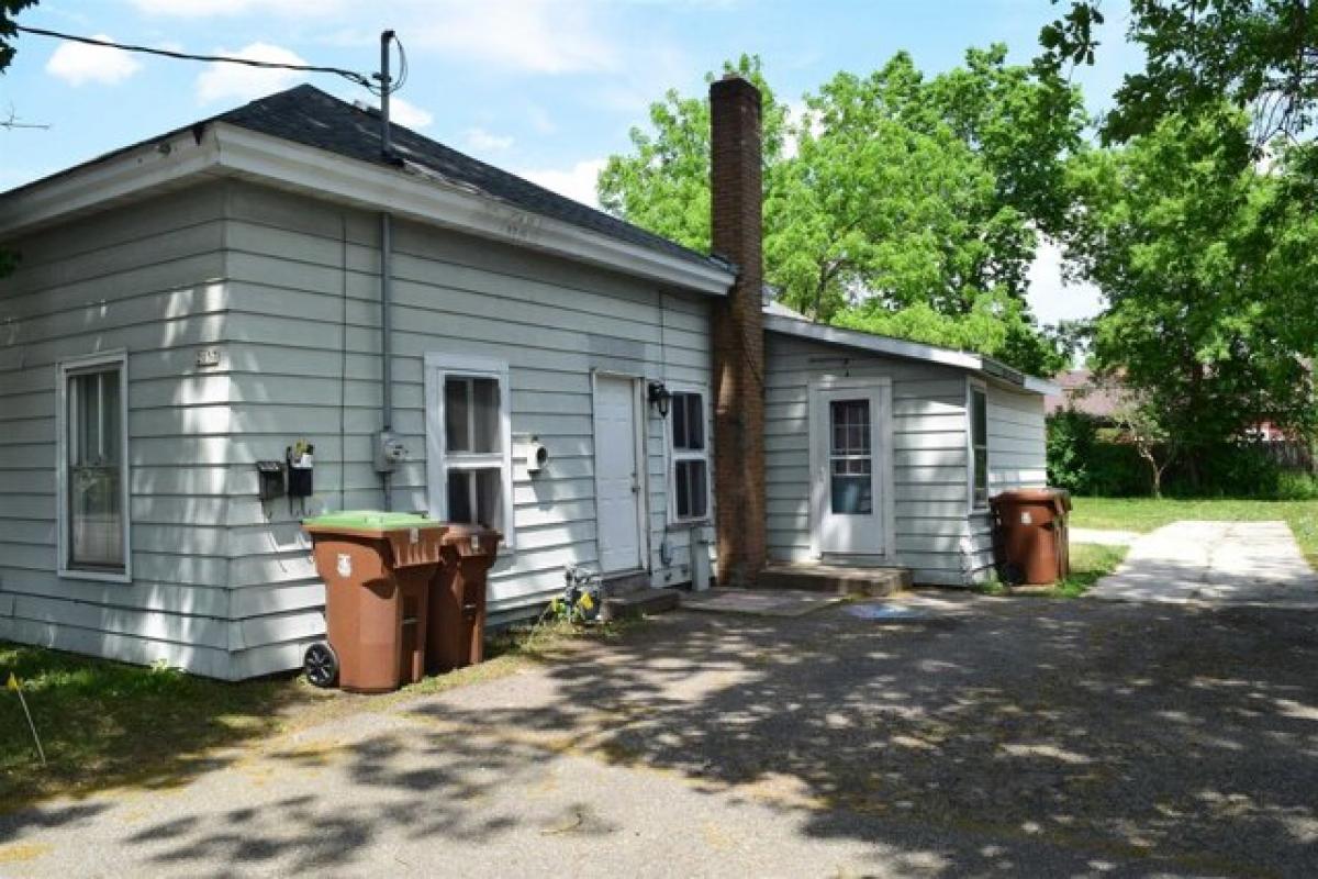 Picture of Home For Sale in Stevens Point, Wisconsin, United States