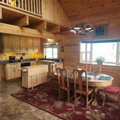 Home For Sale in Sheridan, Montana