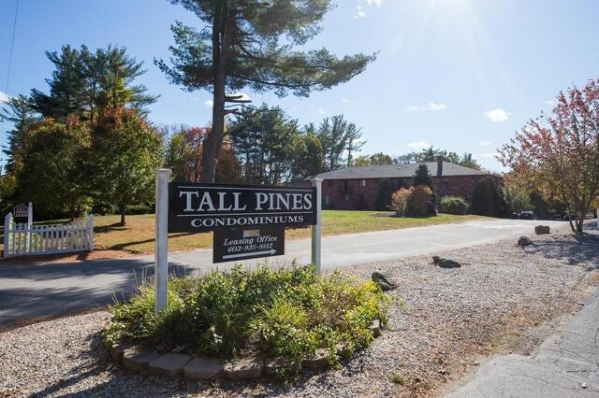 Picture of Home For Sale in Manchester, New Hampshire, United States