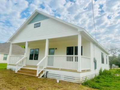 Home For Sale in Brenham, Texas