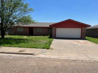 Home For Sale in Hereford, Texas