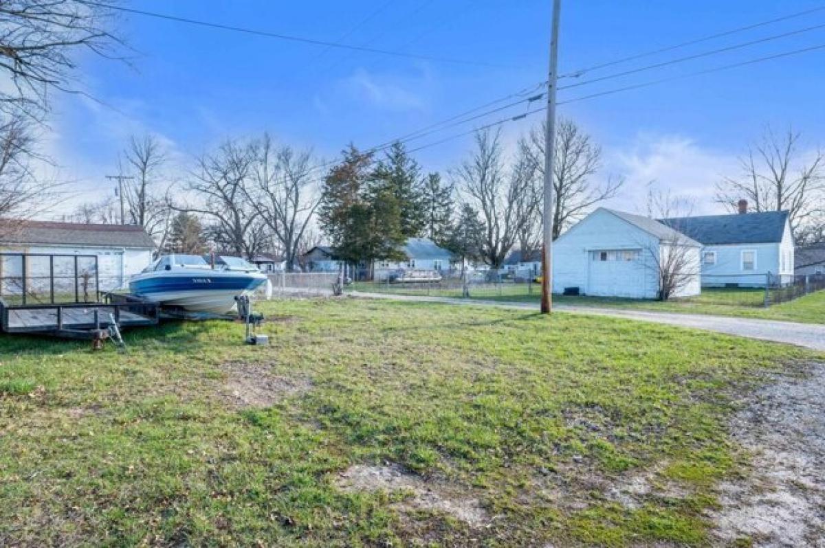 Picture of Home For Sale in Muncie, Indiana, United States