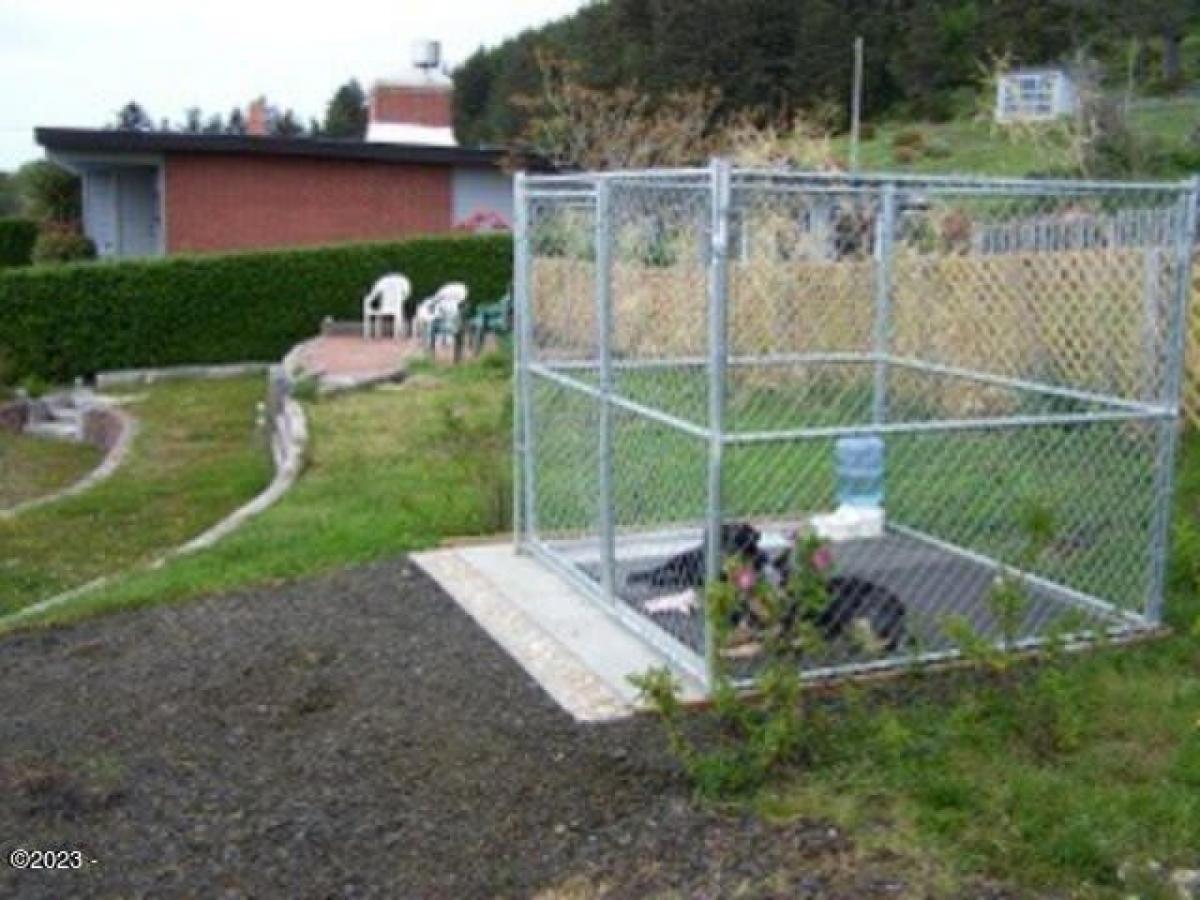 Picture of Home For Sale in Yachats, Oregon, United States