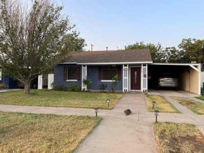 Home For Sale in Pecos, Texas