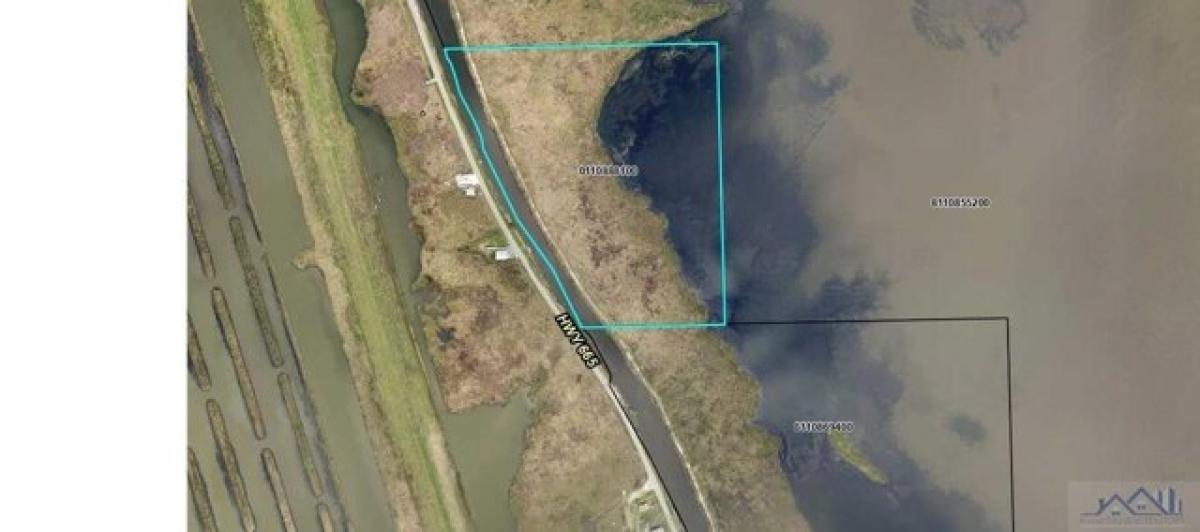 Picture of Residential Land For Sale in Montegut, Louisiana, United States