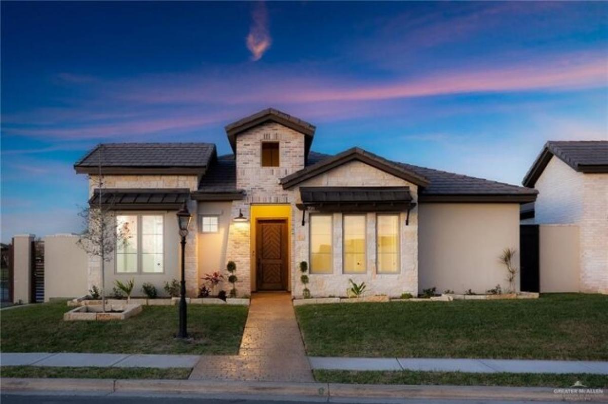 Picture of Home For Sale in McAllen, Texas, United States