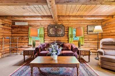 Home For Sale in Sunapee, New Hampshire