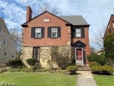 Home For Sale in University Heights, Ohio