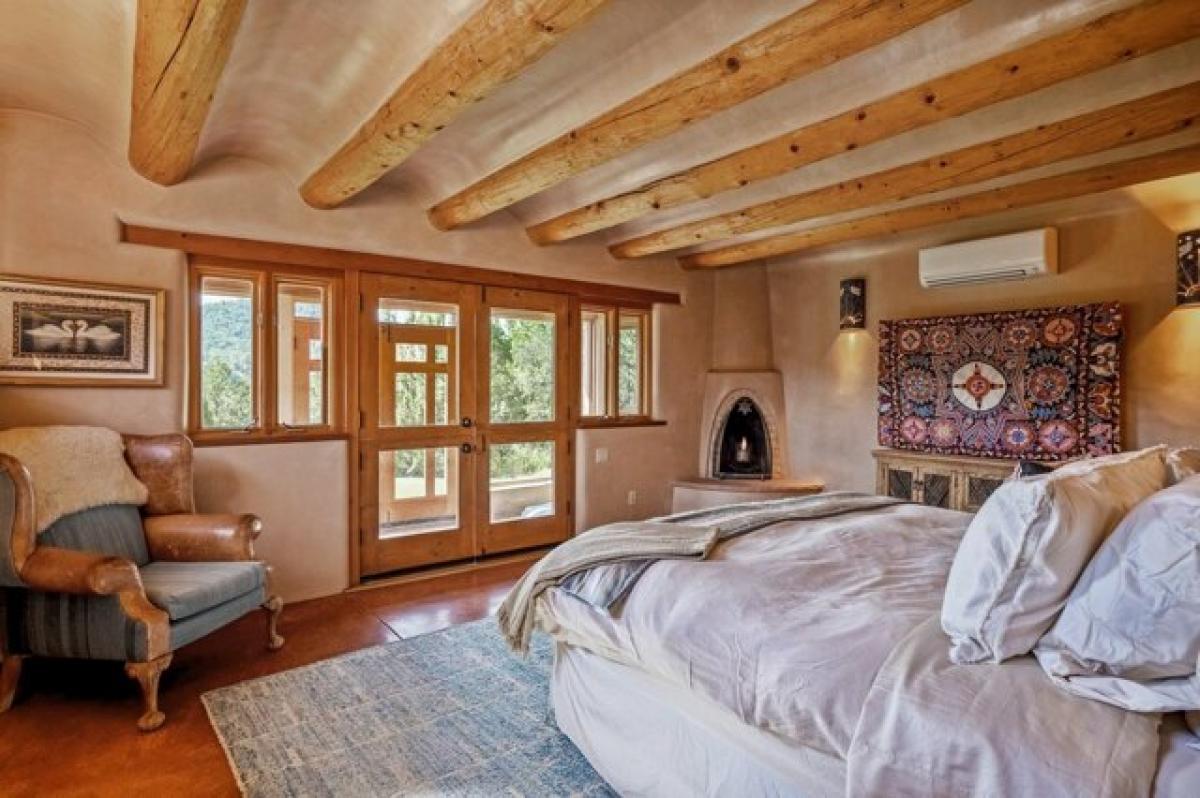 Picture of Home For Sale in Santa Fe, New Mexico, United States