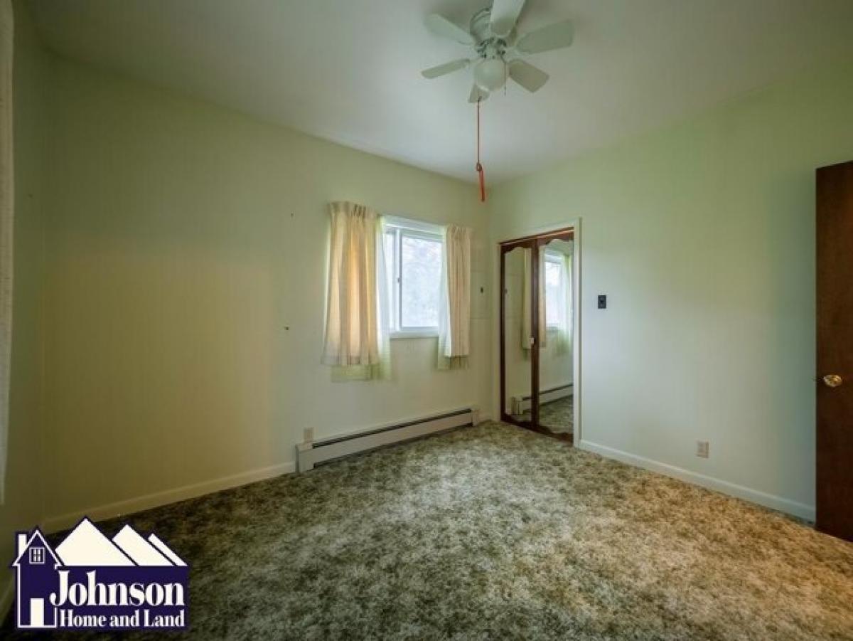 Picture of Home For Sale in Lovell, Wyoming, United States